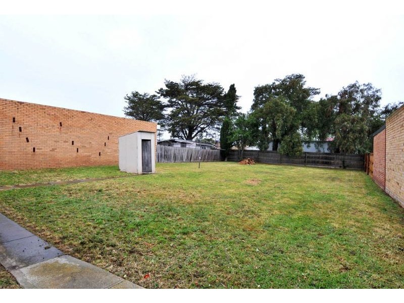 5 McDonald Place, Glenroy VIC 3046