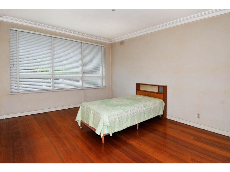 5 McDonald Place, Glenroy VIC 3046