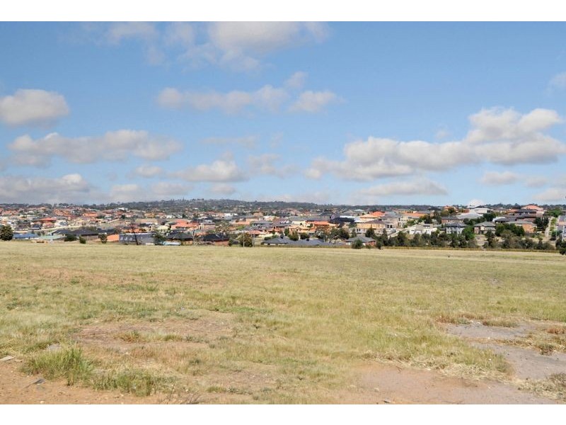 35 Hibiscus Close, Meadow Heights VIC 3048