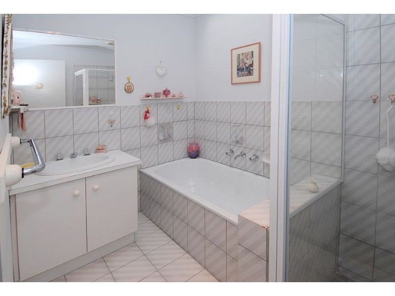 1/4 Nash Court, Meadow Heights VIC 3048