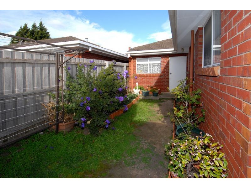 1/4 Nash Court, Meadow Heights VIC 3048