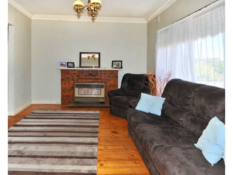 20 Finchley Avenue, Glenroy VIC 3046