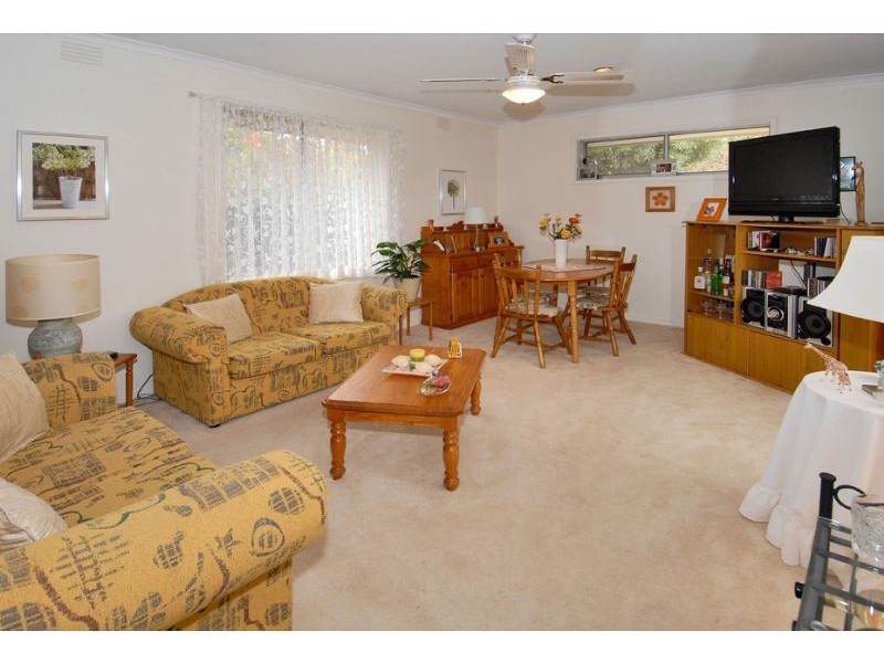 8 Watkins Street, Fawkner VIC 3060