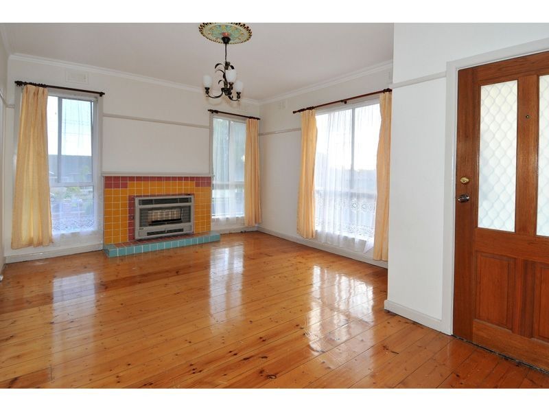 1/70 View Street, Glenroy VIC 3046