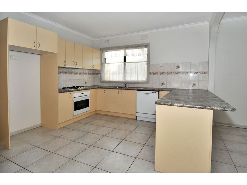1/70 View Street, Glenroy VIC 3046