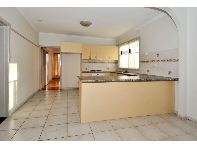 1/70 View Street, Glenroy VIC 3046