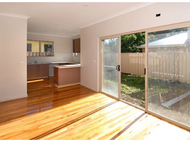 1&4/14-18 Holberry Street, Broadmeadows VIC 3047