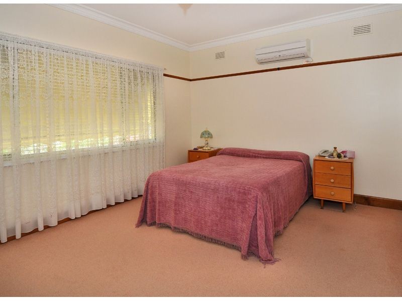4 Maude Avenue, Glenroy VIC 3046