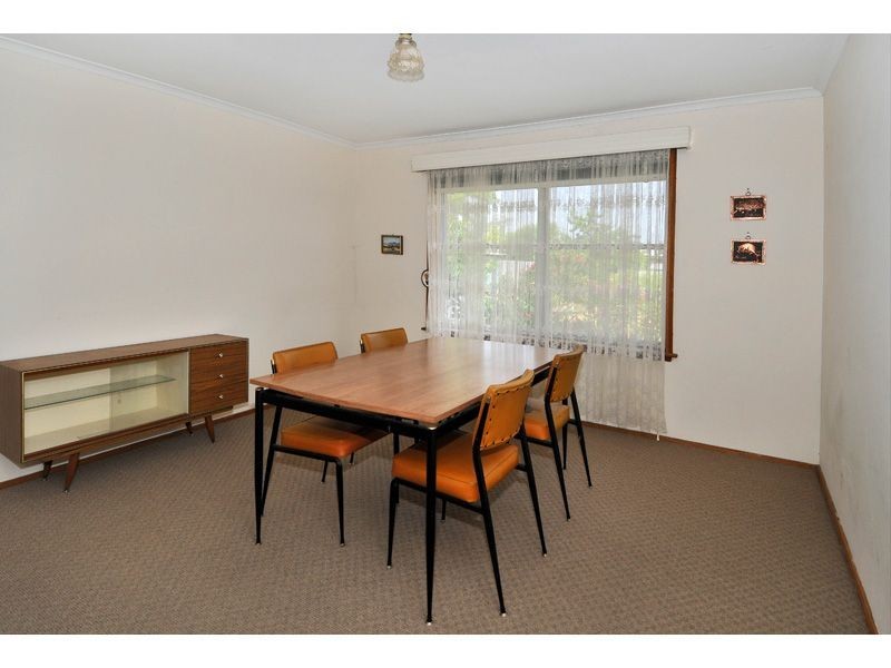 5 Fraser Court, Jacana VIC 3047