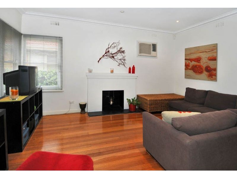 67 Melbourne Avenue, Glenroy VIC 3046