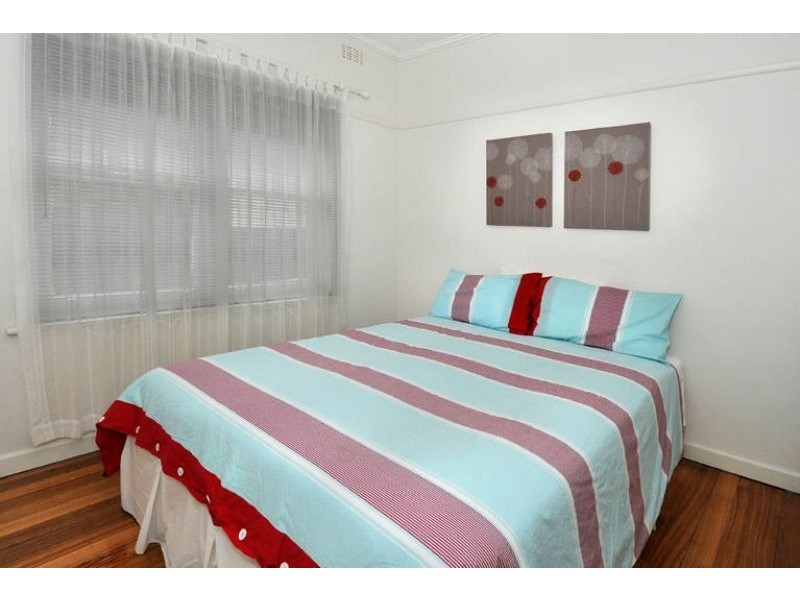 67 Melbourne Avenue, Glenroy VIC 3046