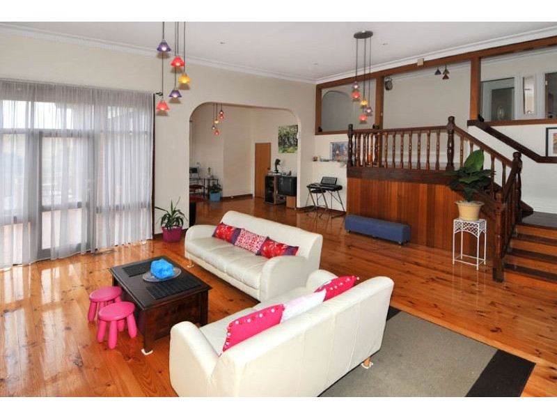 52 Fran Street, Glenroy VIC 3046