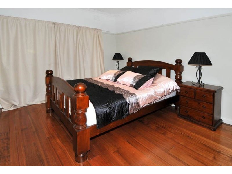 68 Glenroy Road, Glenroy VIC 3046