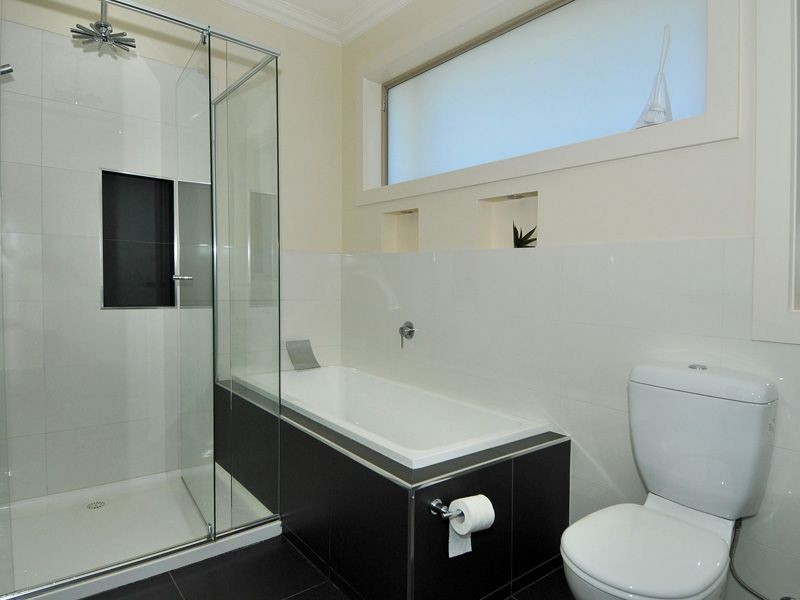 71 Vincent Street, Oak Park VIC 3046