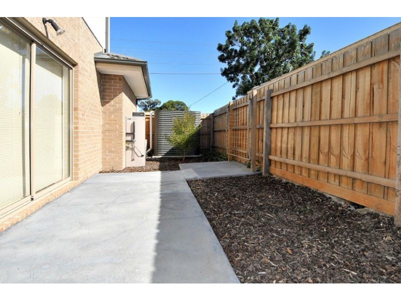 1/112 Daley Street, Glenroy VIC 3046