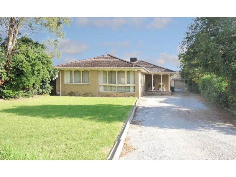 43 Winifred Street, Oak Park VIC 3046