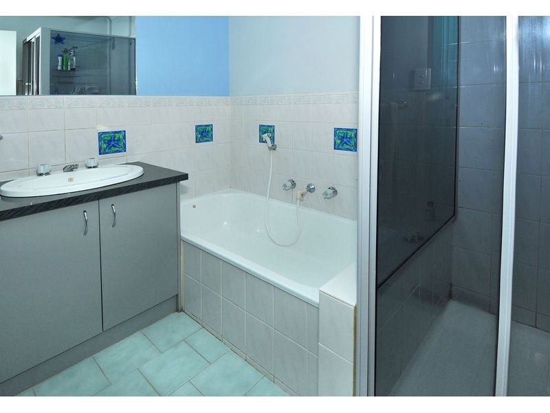 10 Lawry Place, Meadow Heights VIC 3048