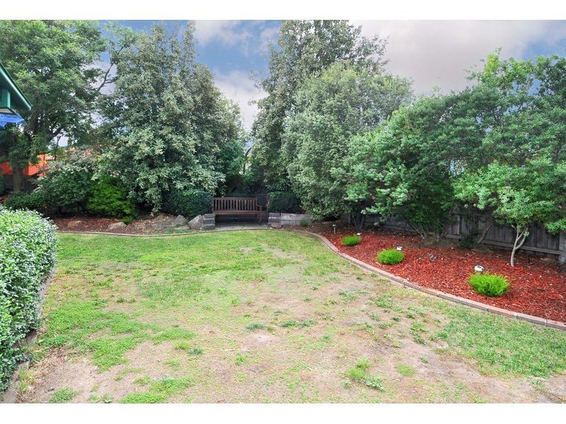 10 Lawry Place, Meadow Heights VIC 3048