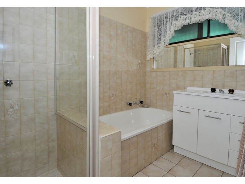 104 Rokewood Crescent, Meadow Heights VIC 3048