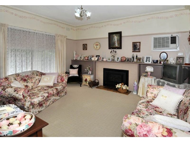 5 Surrey Street, Hadfield VIC 3046