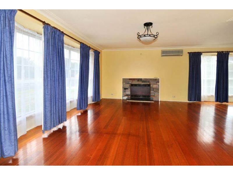 32 Sadie Street, Glenroy VIC 3046