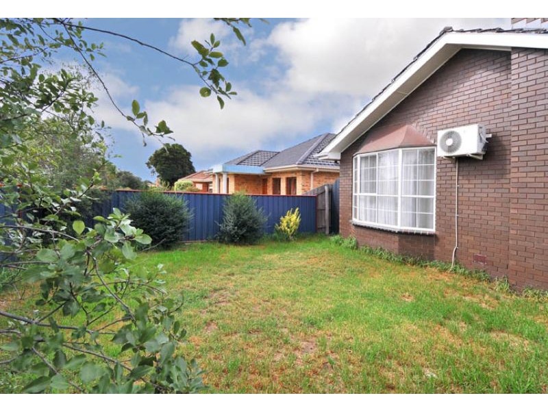 32 Sadie Street, Glenroy VIC 3046