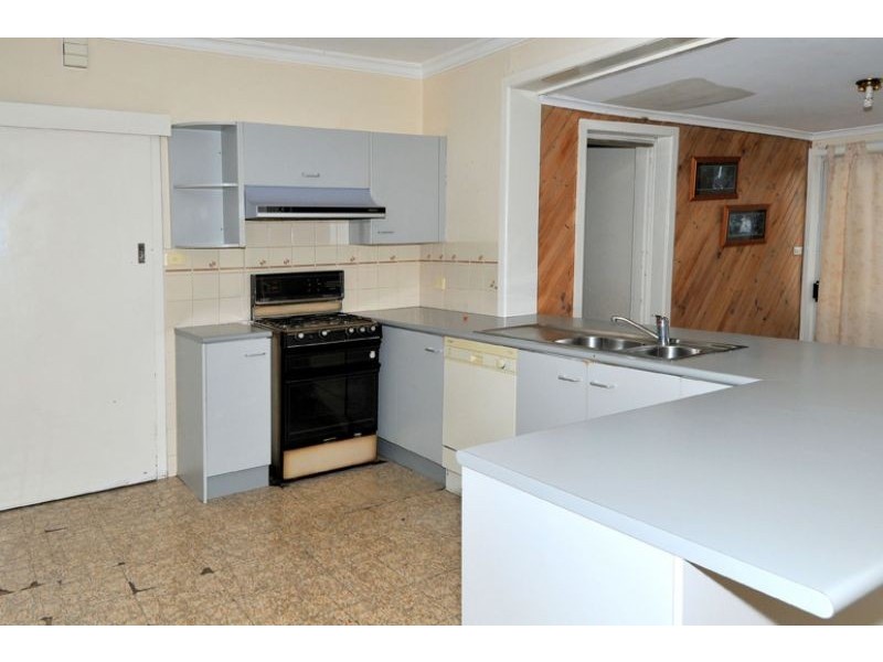 80 South Street, Hadfield VIC 3046