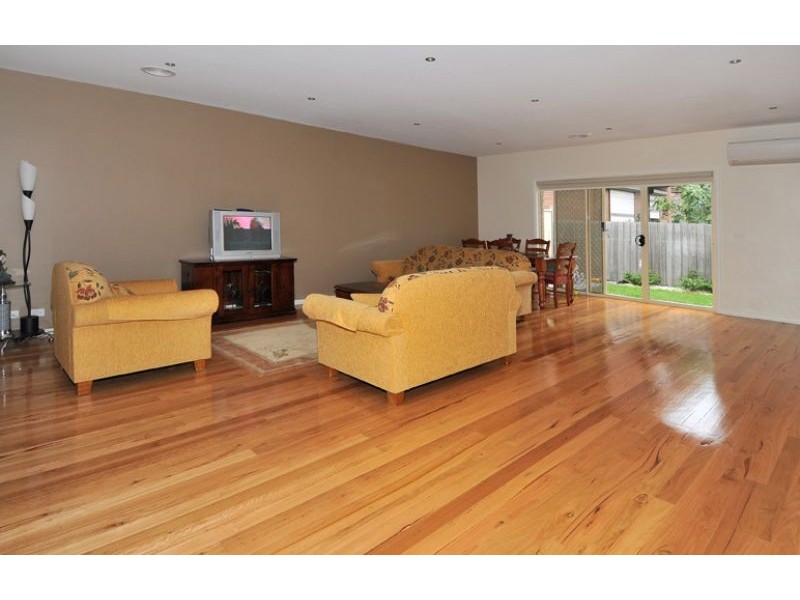 8 Davies Street, Hadfield VIC 3046