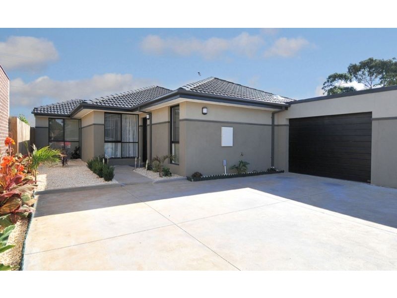 2/43 Hartington Street, Glenroy VIC 3046