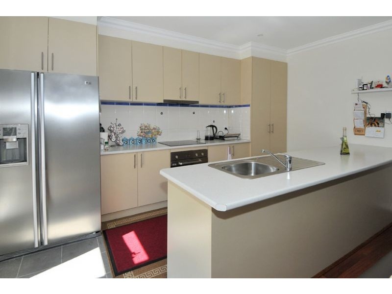2/43 Hartington Street, Glenroy VIC 3046