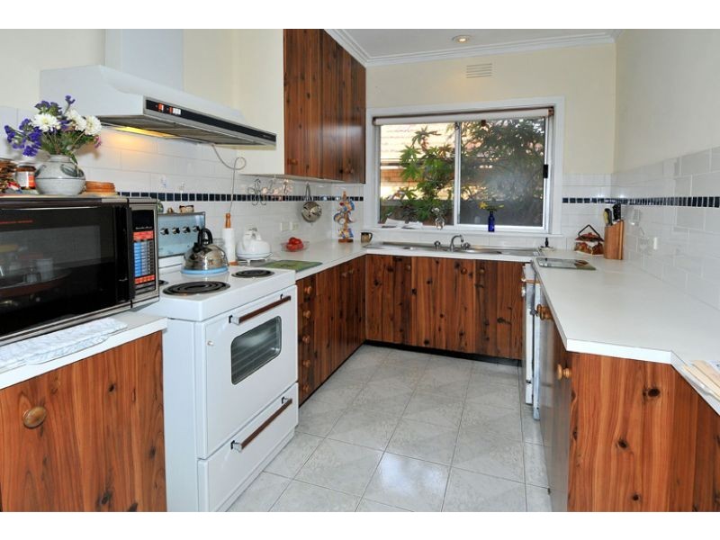 103 Loongana Avenue, Glenroy VIC 3046