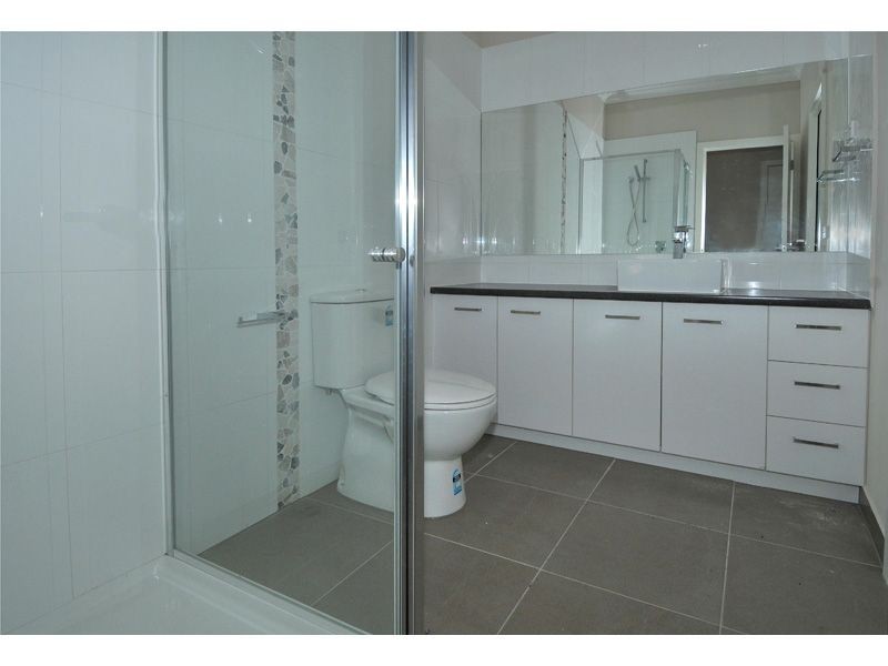 4/11 Sadie Street, Glenroy VIC 3046