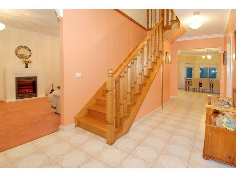 3 Esperanto Court, Oak Park VIC 3046