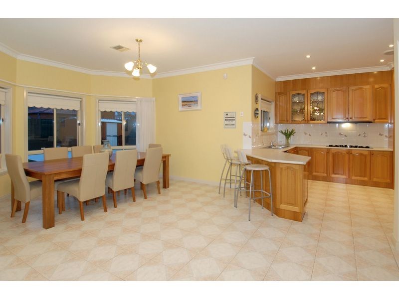 3 Esperanto Court, Oak Park VIC 3046