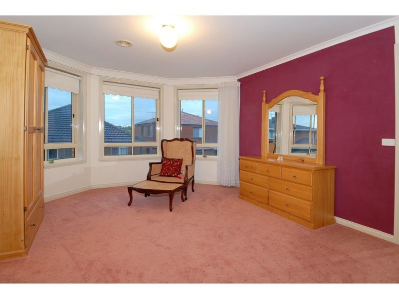 3 Esperanto Court, Oak Park VIC 3046