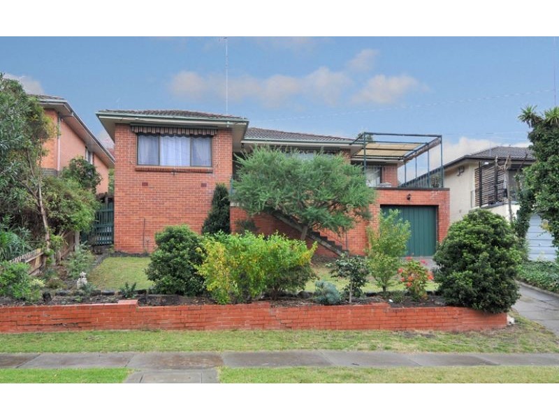 66 Valley Crescent, Glenroy VIC 3046