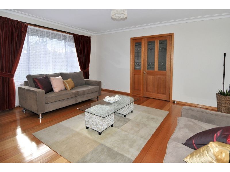 66 Valley Crescent, Glenroy VIC 3046