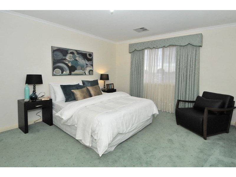 9 Patience Street, Hadfield VIC 3046