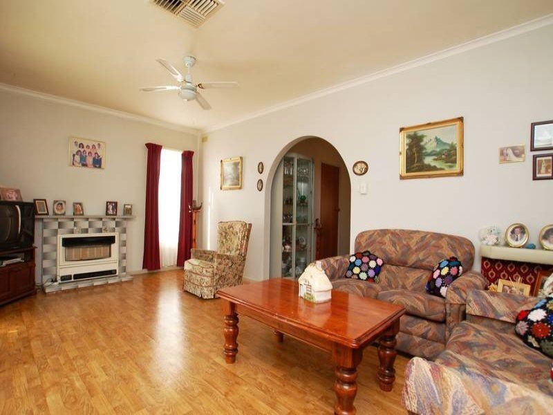1 Davey Court, Broadmeadows VIC 3047