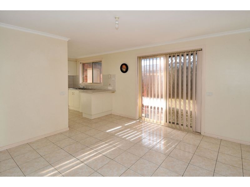 2/19 West Street, Hadfield VIC 3046