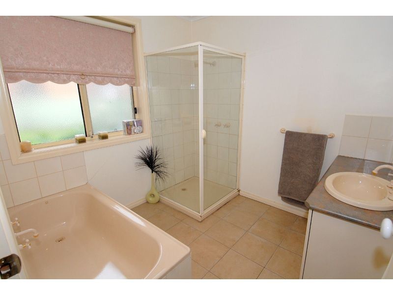 23 Apsley Street, Glenroy VIC 3046