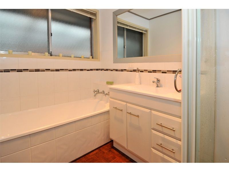 30 Corinella Crescent, Dallas VIC 3047