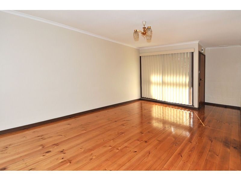 1/105 Vincent Street, Oak Park VIC 3046
