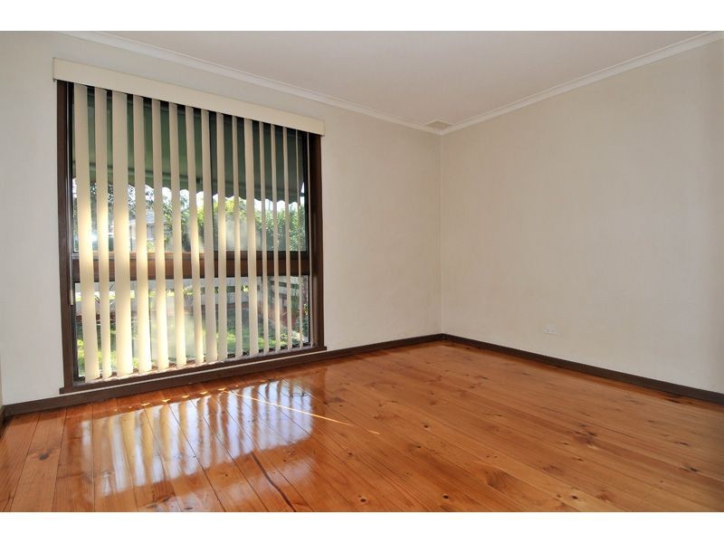 1/105 Vincent Street, Oak Park VIC 3046