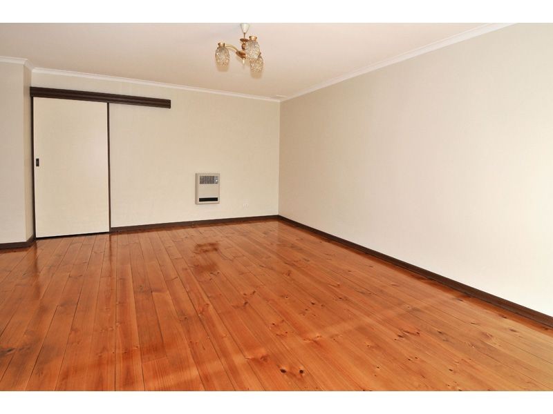 1/105 Vincent Street, Oak Park VIC 3046