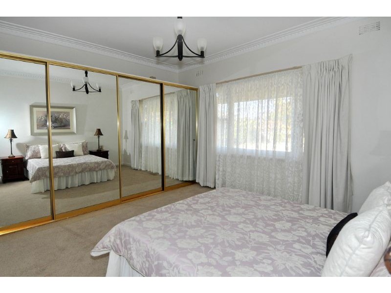 1 Nola Street, Coburg North VIC 3058