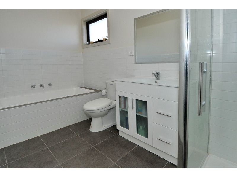 4/54-56 Isla Avenue, Glenroy VIC 3046