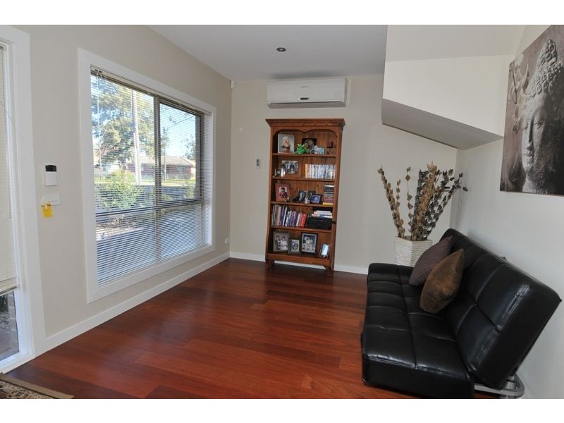 1/112 Daley Street, Glenroy VIC 3046