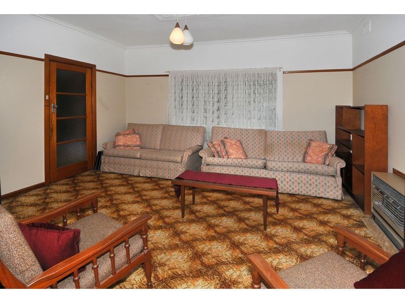 4 Knole Street, Hadfield VIC 3046