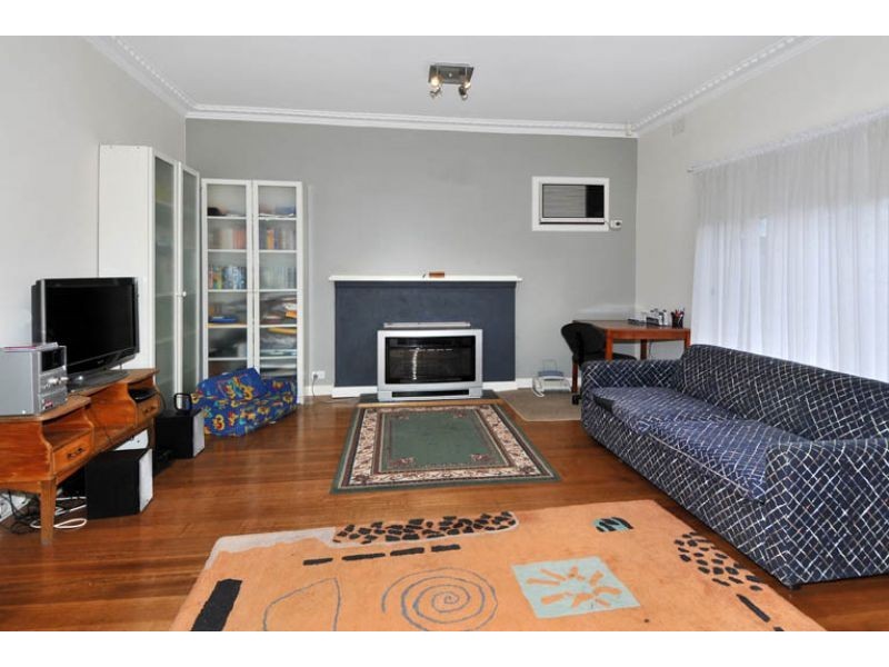 37 Pecham Street, Glenroy VIC 3046